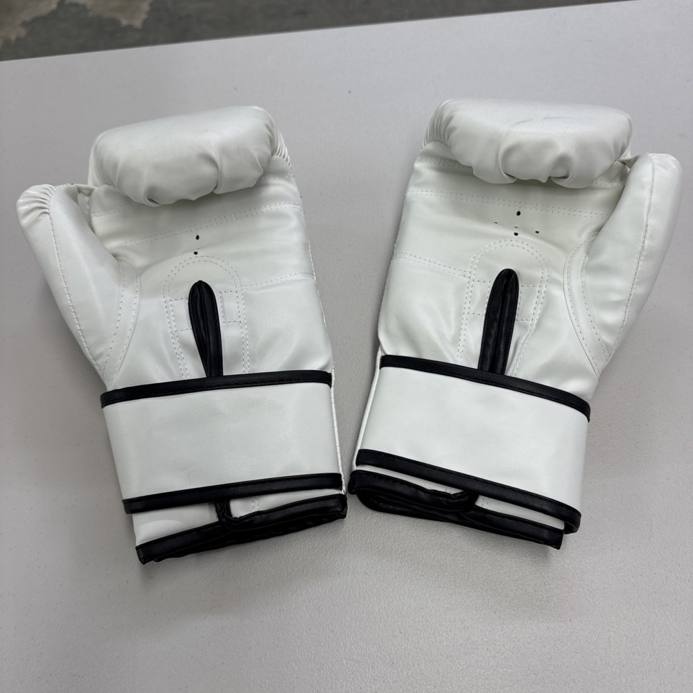 Everlast Synthetic Leather Core Training Gloves for Boxing