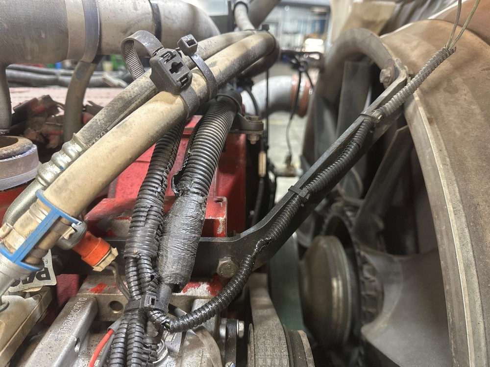 Peterbilt 389 Brackets, Misc RH UPPER FAN RING SUPPORT BRACKET | P/N F856343