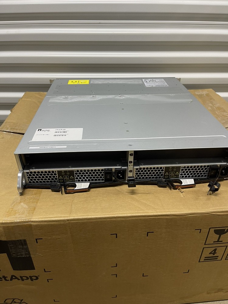 NetApp NAJ-1501 24x 1.8TB 2.5" HDD 2x Controller Hybrid Storage Array