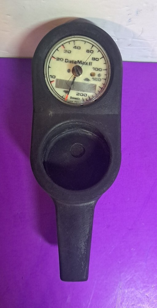 Oceanic 200ft DataMax 2 Depth Gauge Puck Module With Compass.