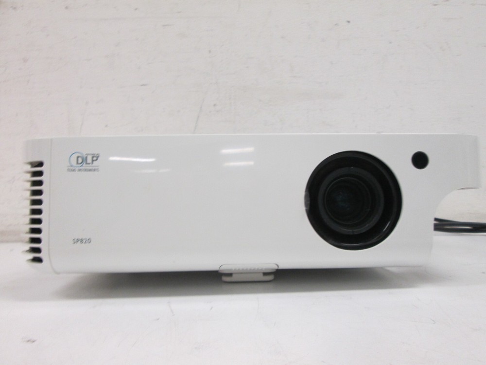 BENQ SP820 PROJECTOR