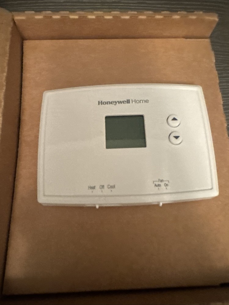 HONEYWELL HOME RTH111B HORIZONTAL NON-PROGRAMMABLE THERMOSTAT