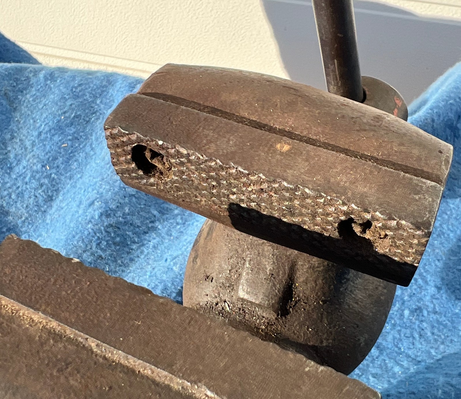 Wilton 3" bullet vise for parts look at pictures