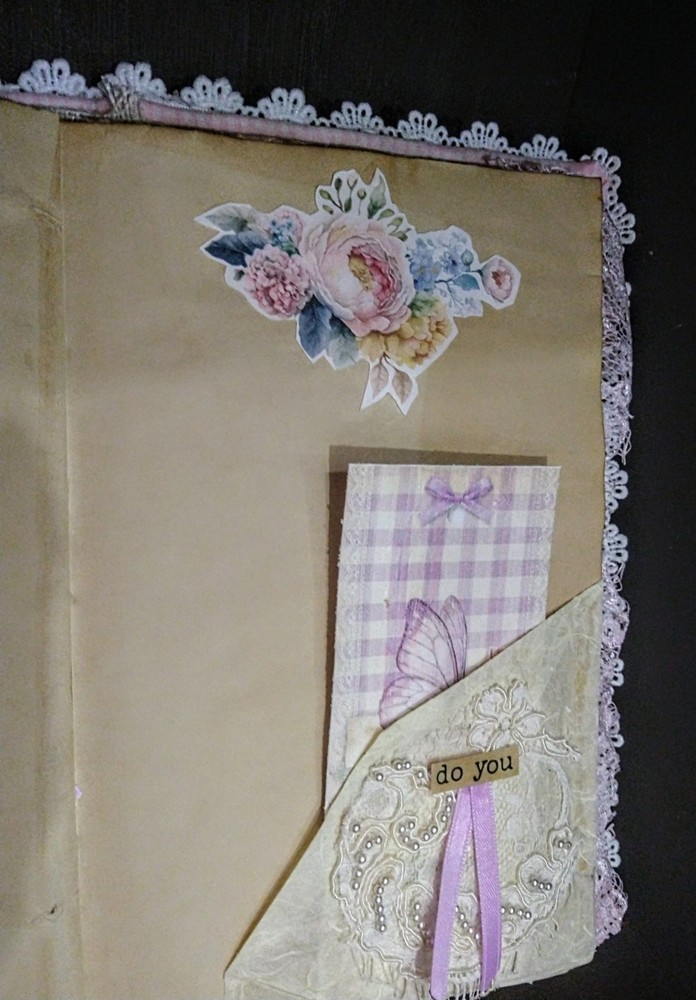 Shabby Chic Junk Journal