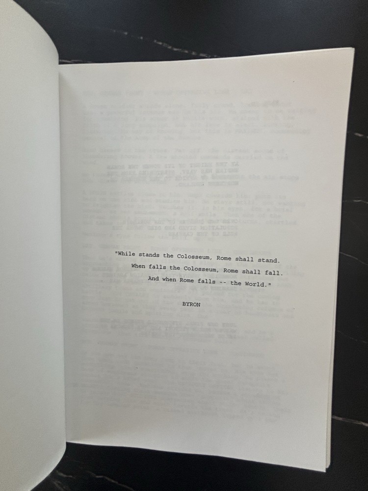 Original Gladiator Full Script Rare 2000 ￼ Dreamworks Universal Studios NEW