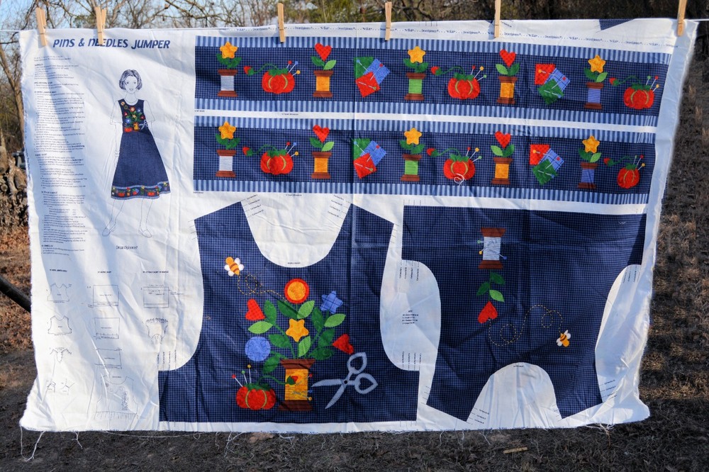 Dreamspinners Pins & Needles JUMPER fabric panel