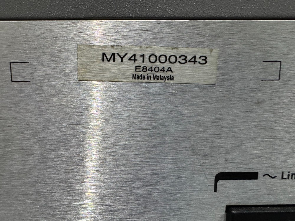 Agilent / Keysight E8404A C-Size VXI Mainframe, 13-Slot