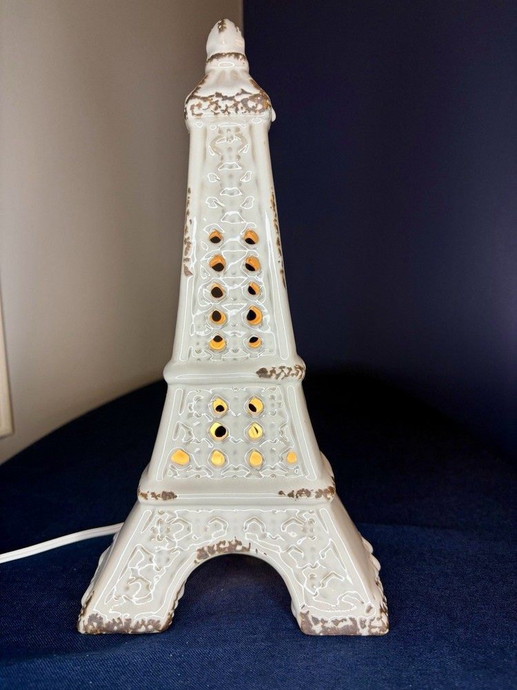 Eiffel Tower Light with brand electrical workings