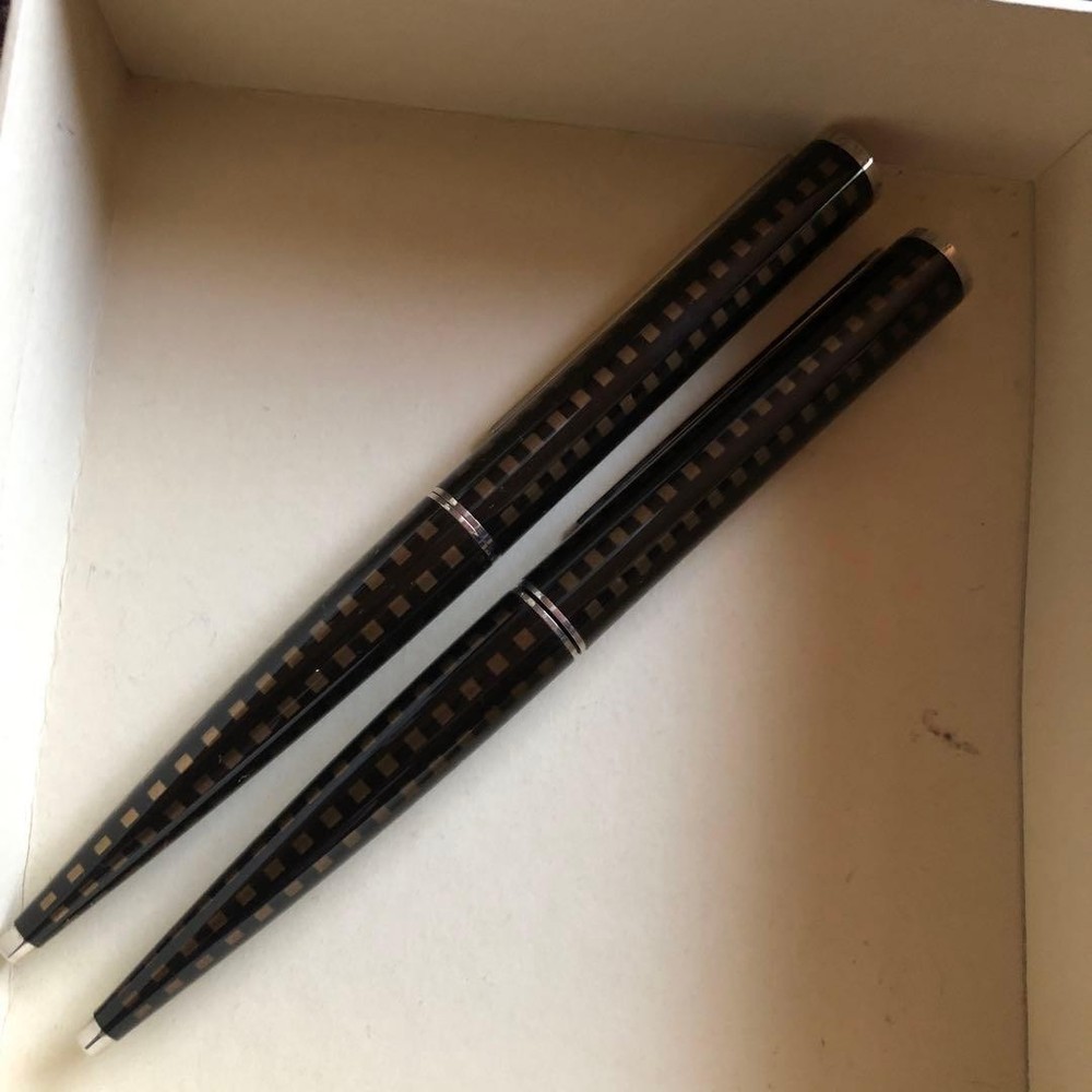 Louis Vuitton Ballpoint Pen Jet Rack Brown