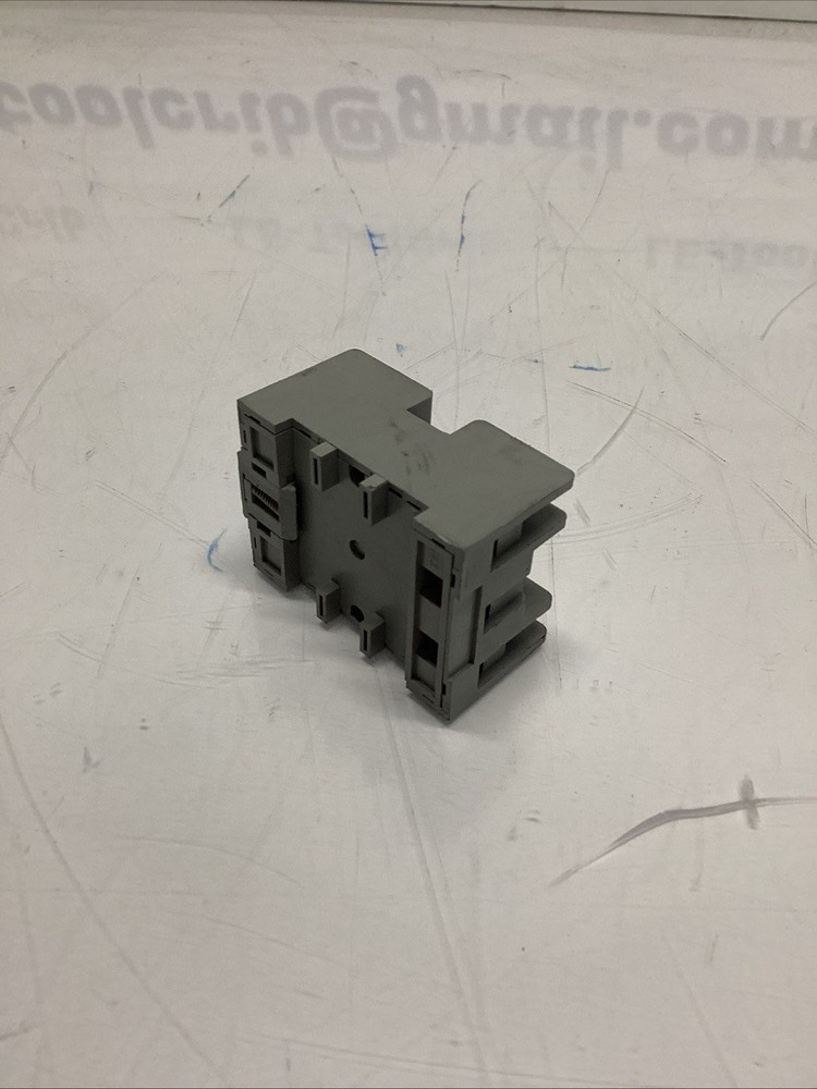 Schneider Electric / Square D relay socket 22830 P-197