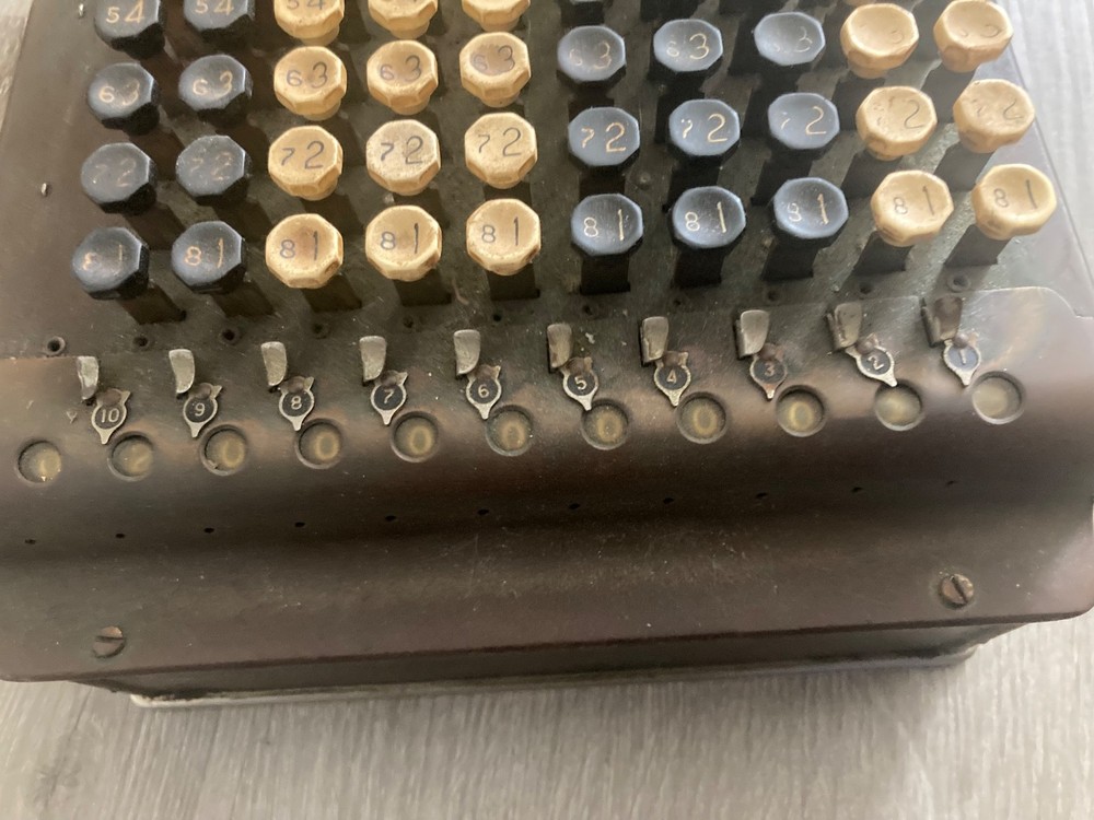 Antique Felt & Tarrant Comptometer Mechanical Adding Machine – Chicago, USA