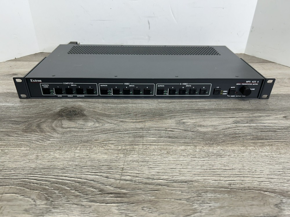 Extron MPX 423A Media Presentation Matrix Switcher