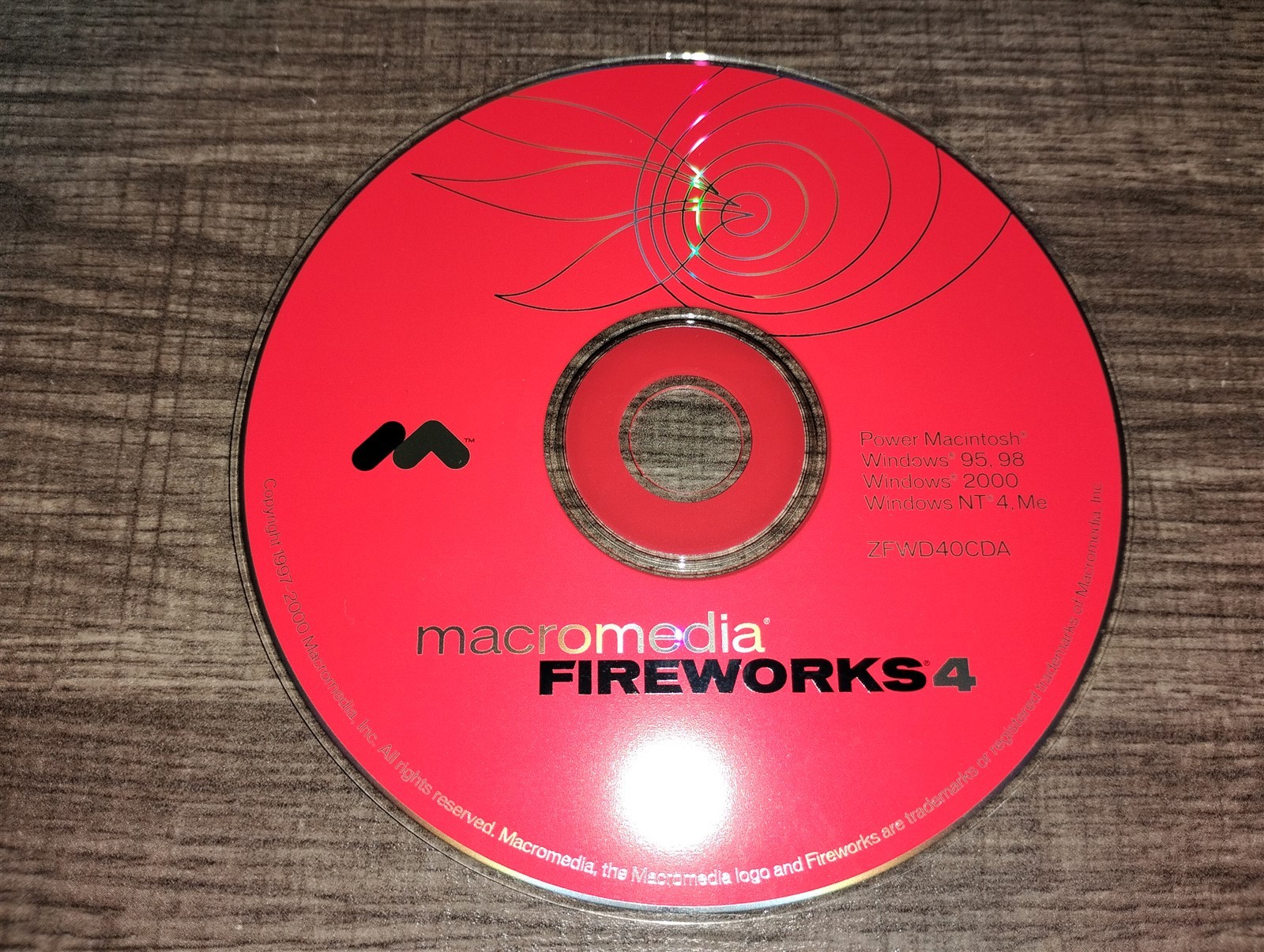 Macromedia Fireworks 4 PC/Mac CD-ROM 2000 for Windows 95/98/Me/NT/2K +Serial Num