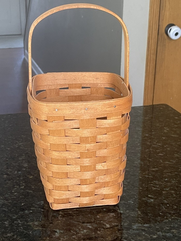 Vintage Longaberger Basket with Stationery Handle