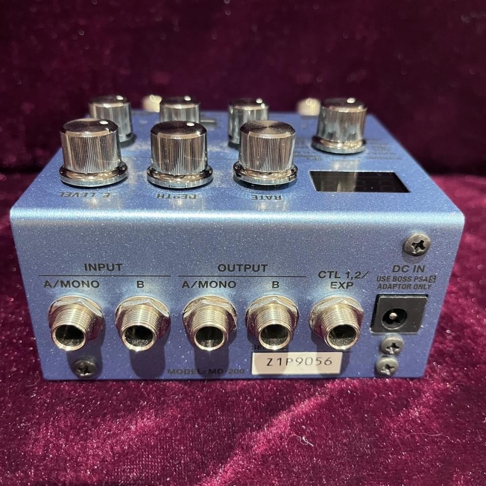 BOSS MD-200 Modulation Pedal Multi Mod Effects Chorus Phaser Flanger