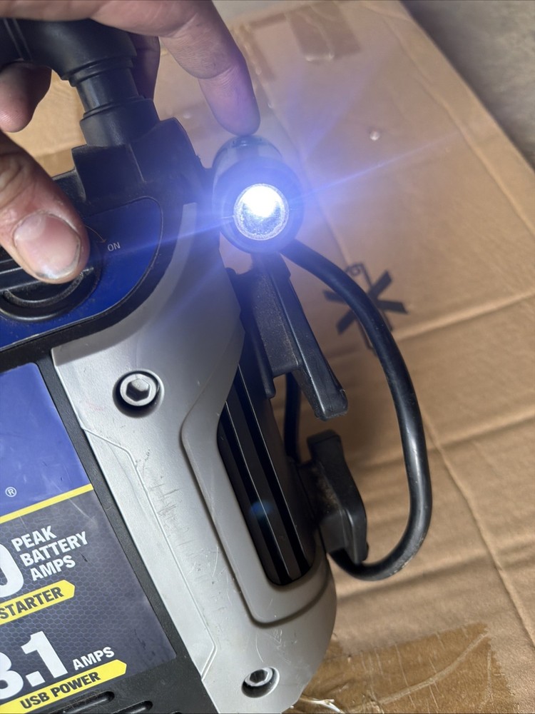 Napa 700 Amp Jump Starter