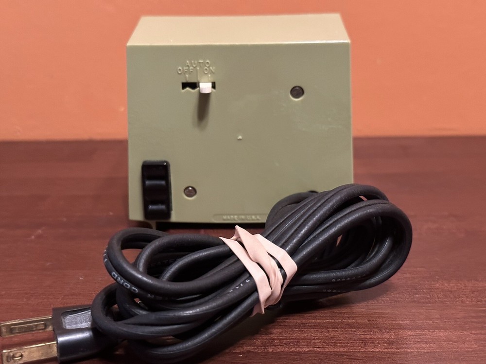 MCM Westclox Avocado Green 24 Timer Switch Timer S35 52009 Working