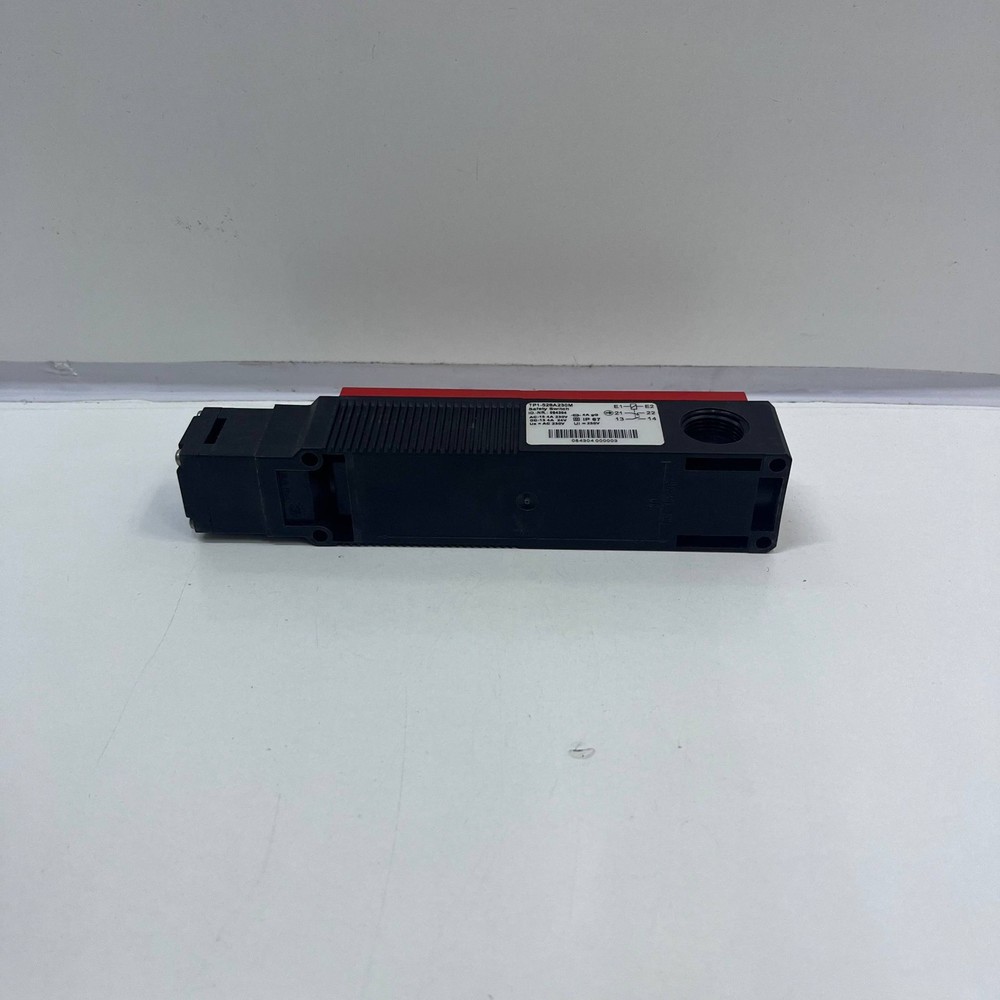 NEW EUCHNER TP1-528A230M SAFETY SWITCH, UK#285