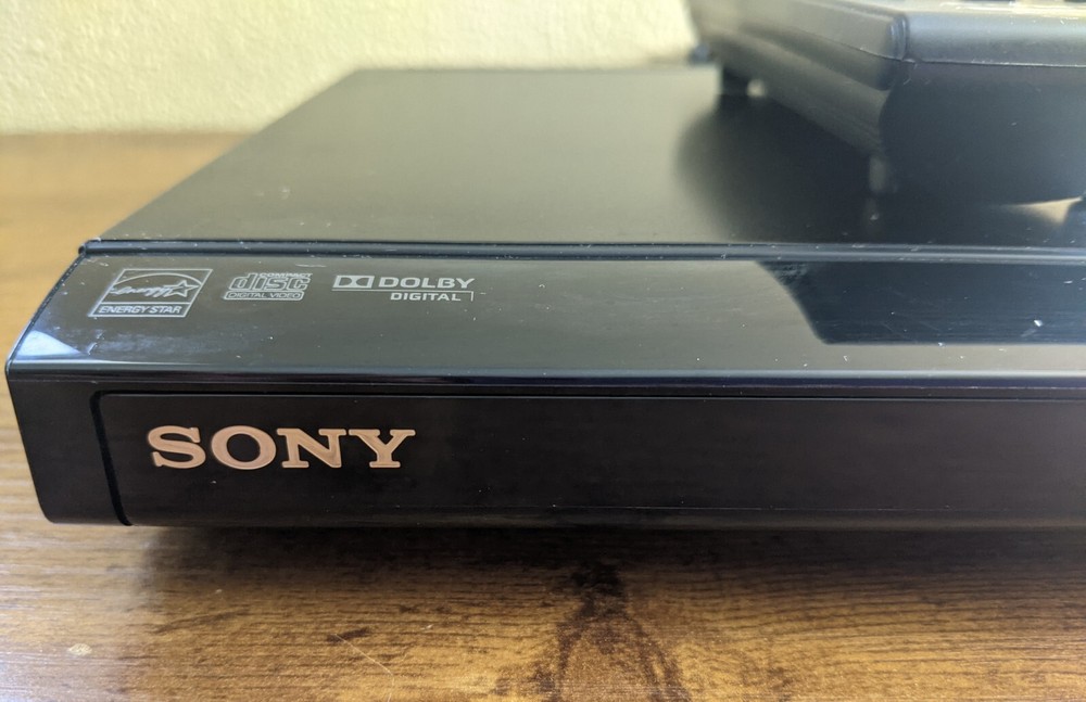 👀 Video Sony DVP-SR210P CD DVD Player w/ Remote RCA Tested & Working!