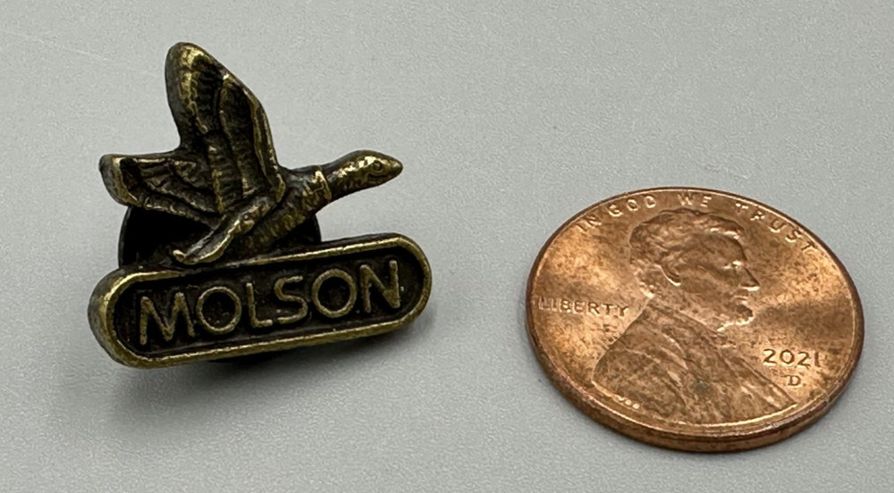 Vintage MOLSON BEER Canada Goose Lapel Pin