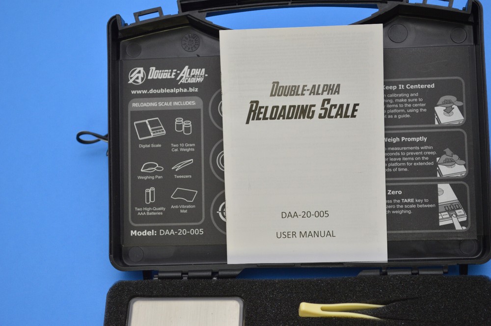 Double Alpha 300 Grian Cap, .05 Grain Digital Precision Reloading Scale & Box