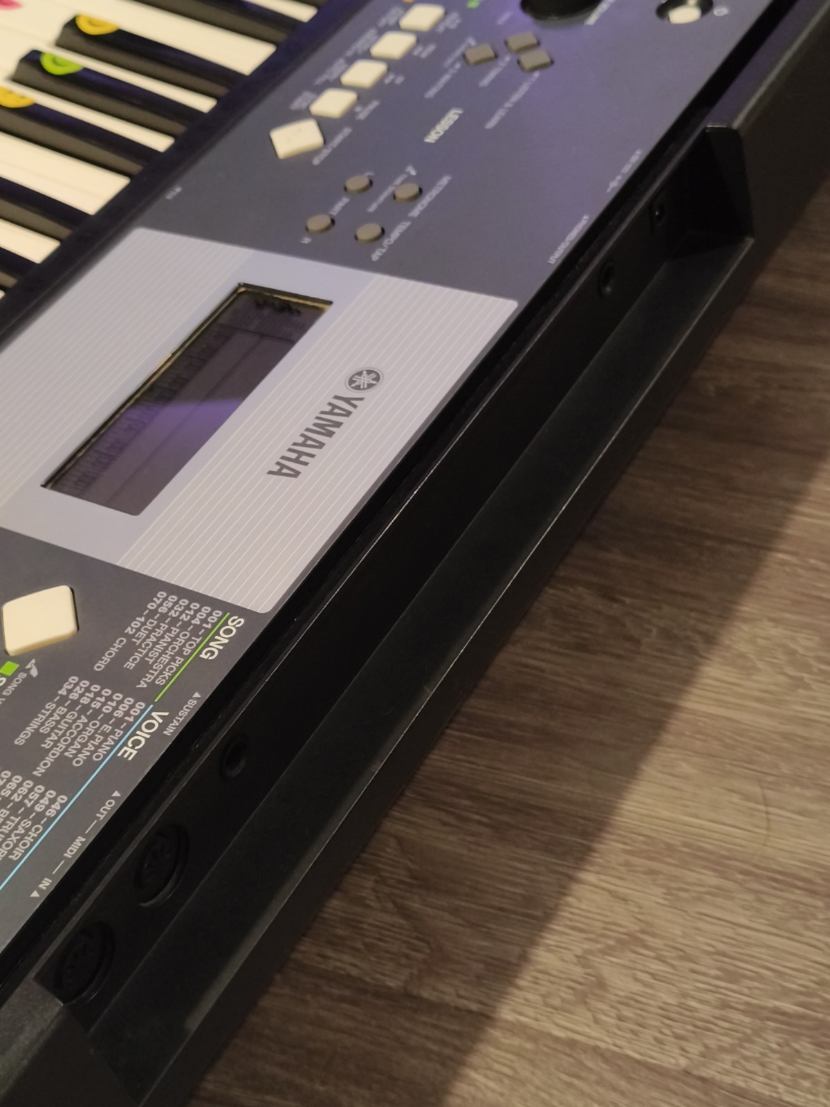 Yamaha YPT-230 61-Key Portable Arranger Digital Keyboard