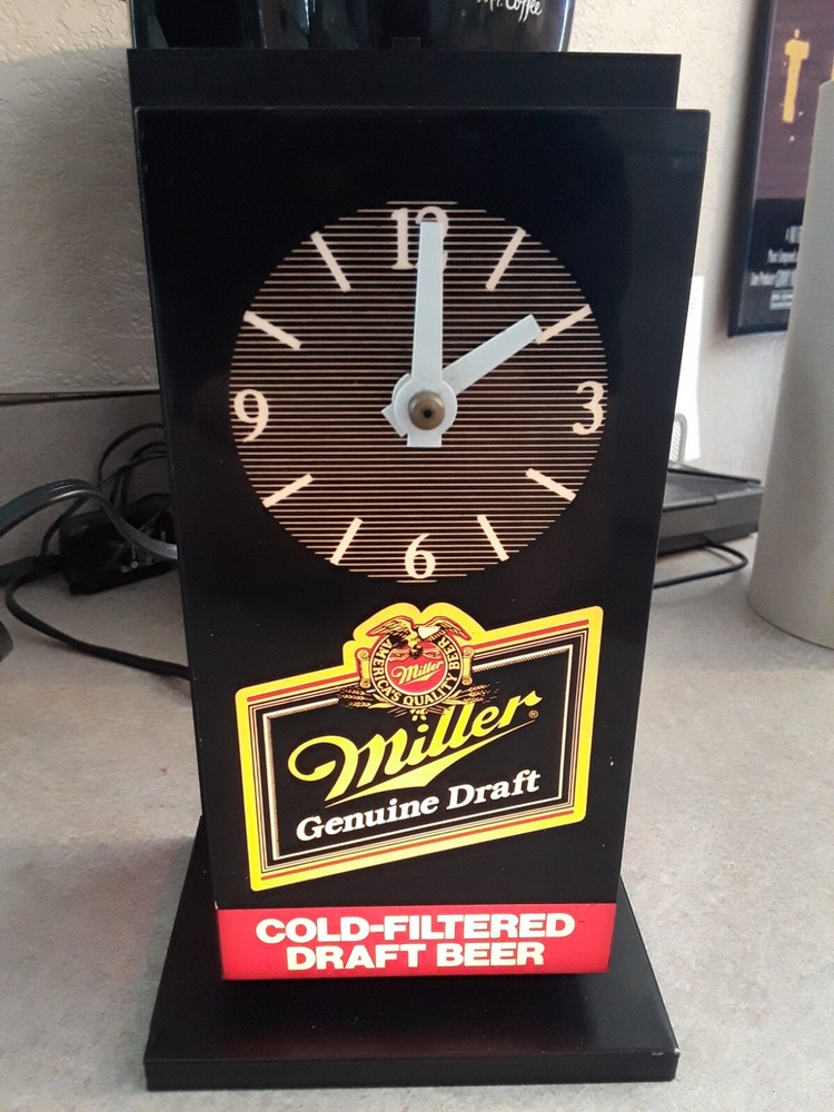 Miller Genuine Draft Table Lighted Clock Man Cave or Bar