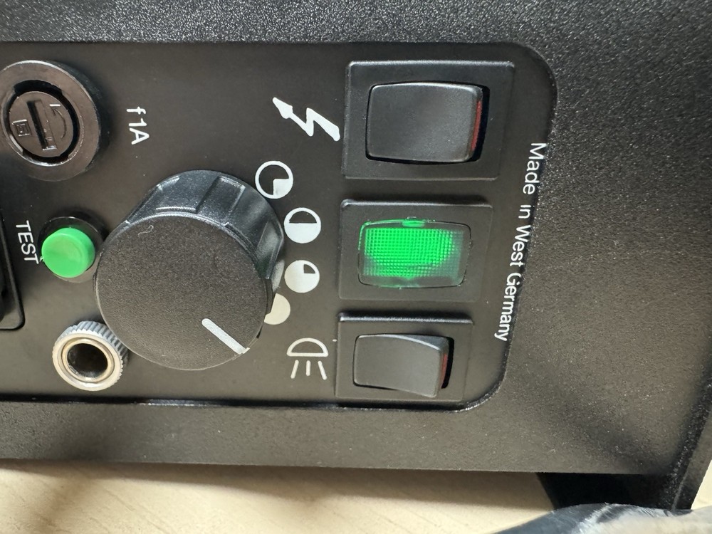 Hensel Studio Technik ~ Vario Compact 2 Front Projection System ~ West Germany