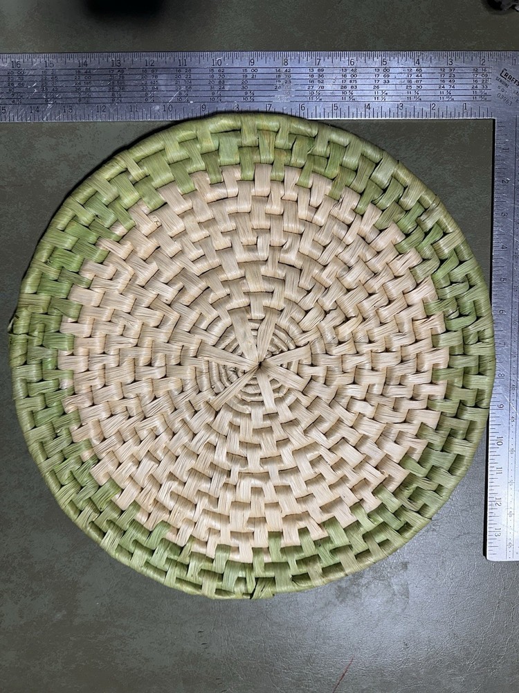 Large Wicker Rattan Trivet/Charger EUC