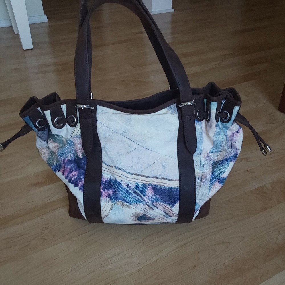 Louis Cardini Zip Top patterned Canvas Double Handle Tote stud feet bottom