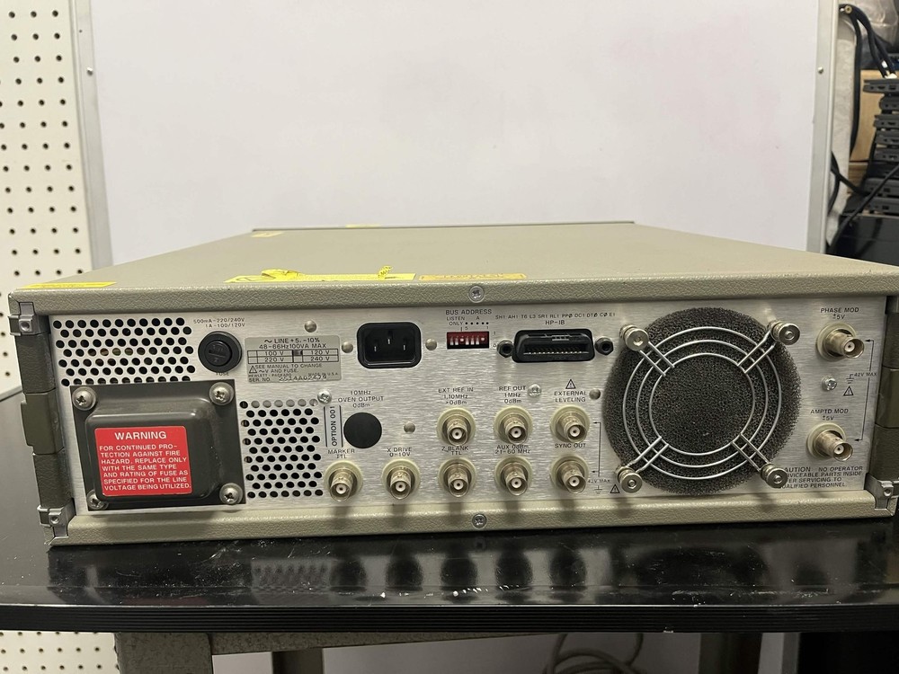 HP 3336B Synthesizer/Level Generator Used Powers On