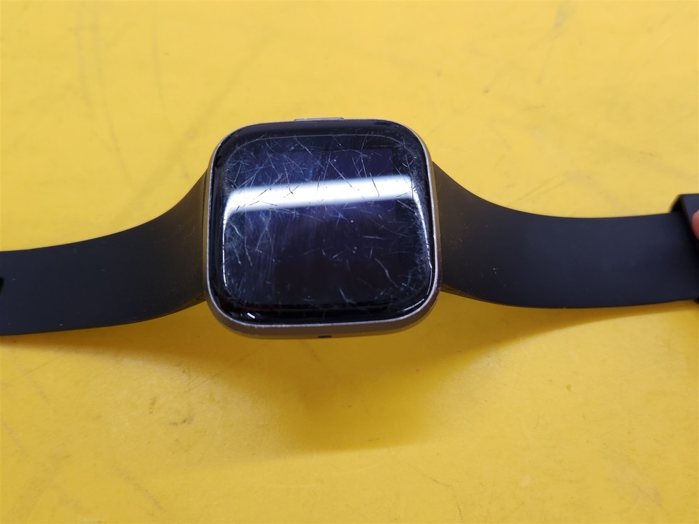 ⭐️⭐️⭐️⭐️⭐️ **UNTESTED** Fitbit Versa 2 FB507 Space Gray **NO CHARGER**