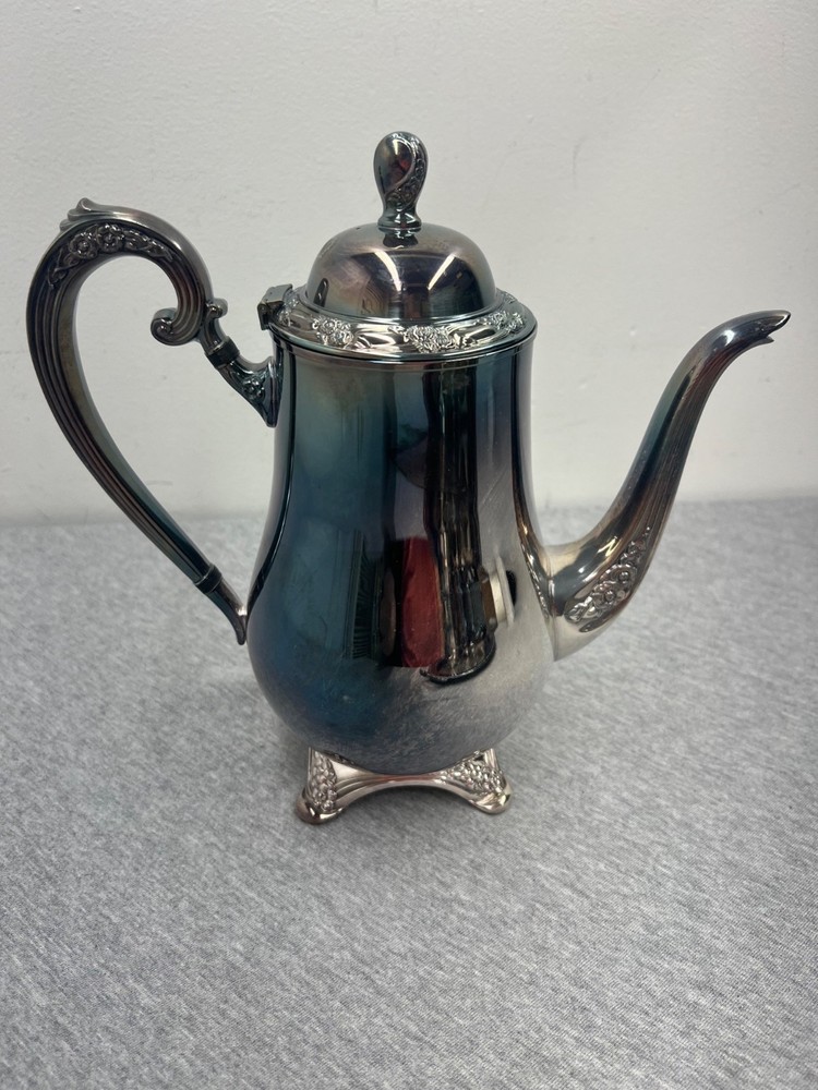 Oneida Silversmiths Silver-Plated 5-Piece Tea Set With Etched Serving Tray