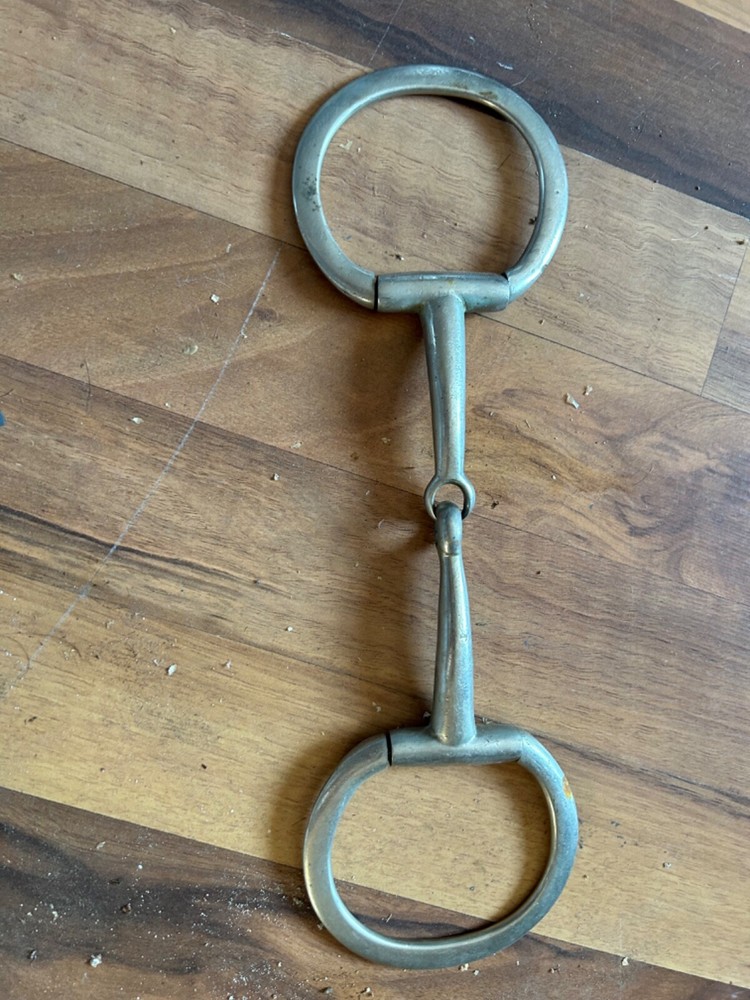 New eggbutt snaffle bit copper roller