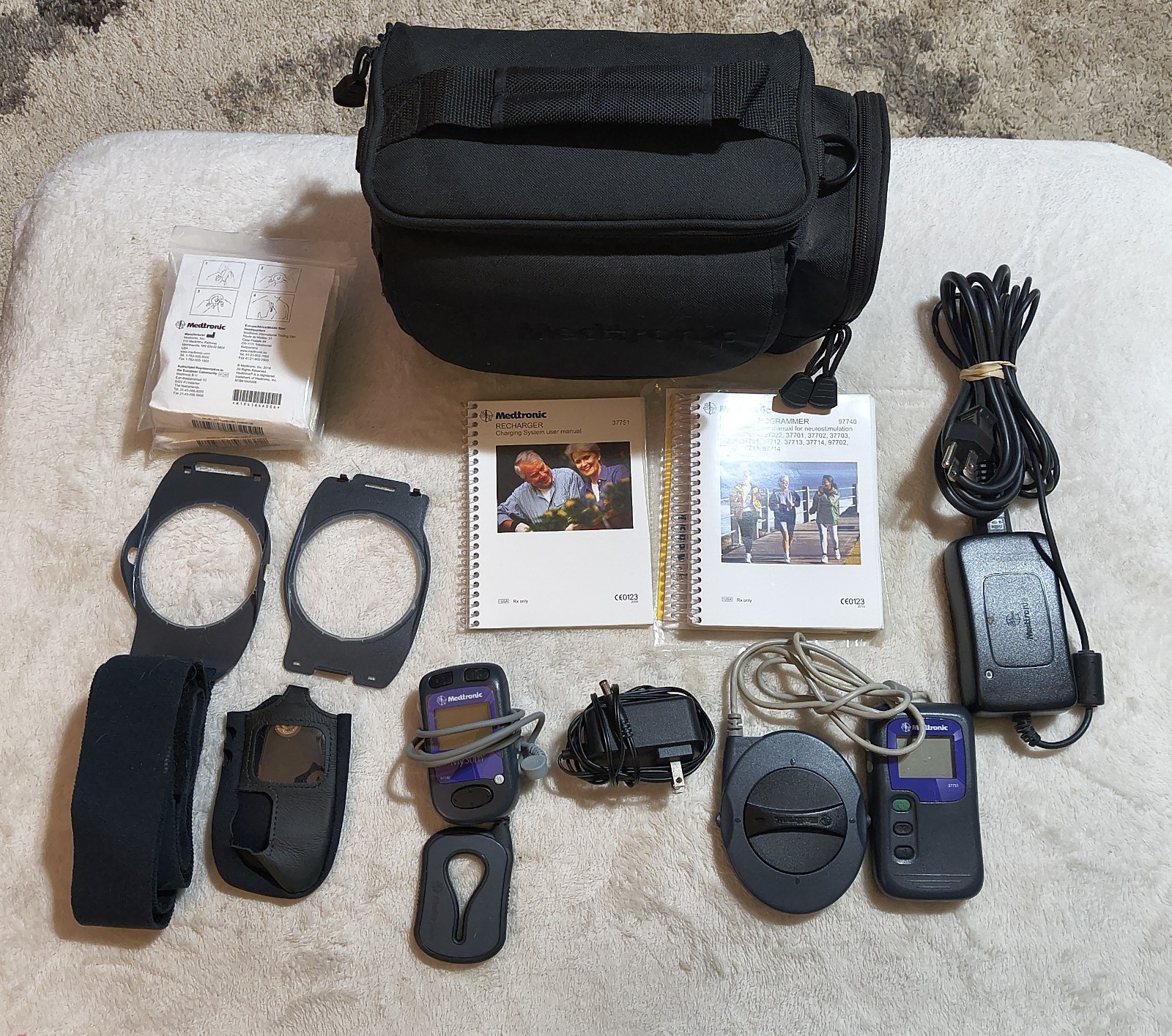 Medtronics MyStim 97740 Spinal Cord Stimulator Charger 37751 , Controller Cords