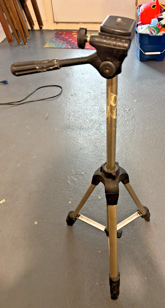 Sunpak 200I UT tripod