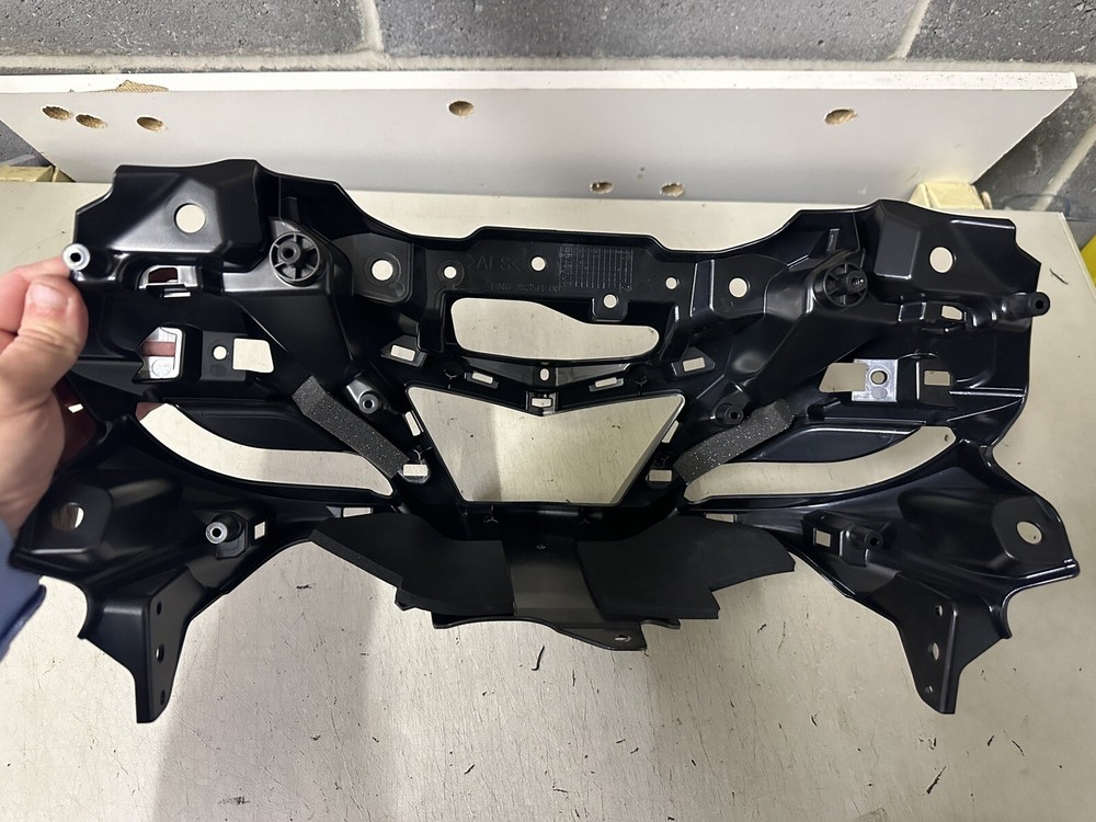 Yamaha R6 BN6 Upper Front Bracket Frame headlights Lights Skeleton