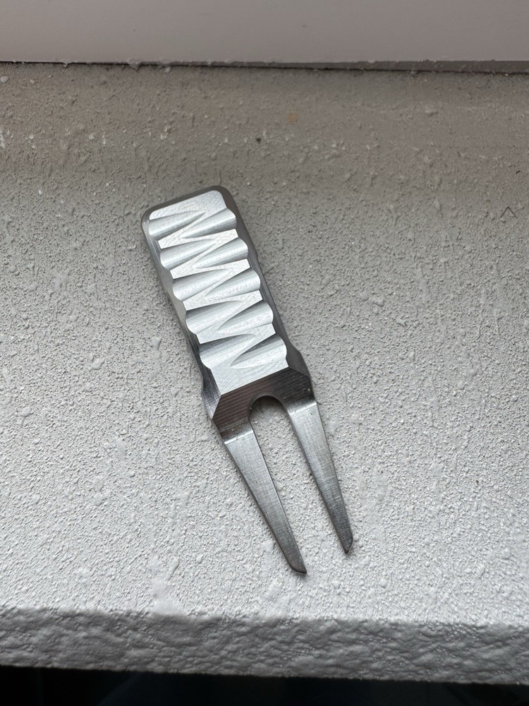 Tyson Lamb USA Divot Tool