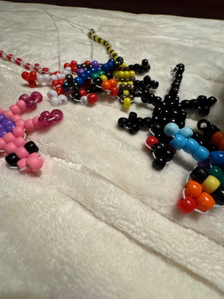 Randomized Kandi lizards || 5 Kandi lizards to get!!