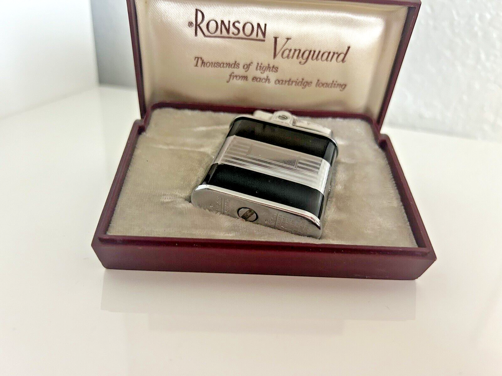 Vintage RONSON VANGUARD Art Deco Lighter Original Box