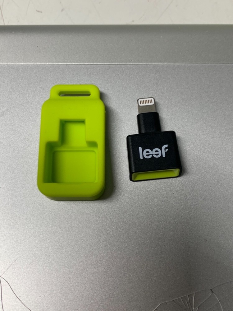 Leef iAccess 3 iOS microSD Card Reader for iPhone and iPad