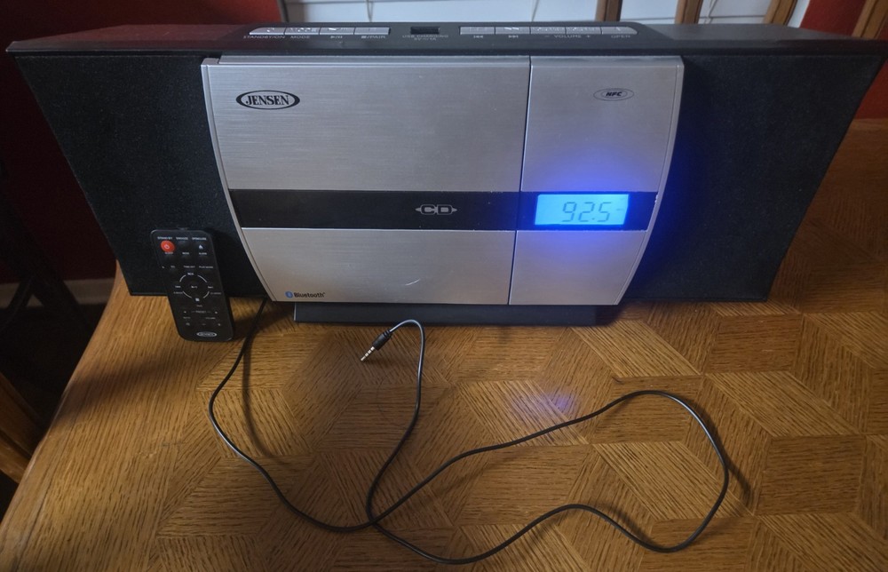 Jensen JBM315 Wall Mountable Bluetooth Music System CD Player Remote TESTED