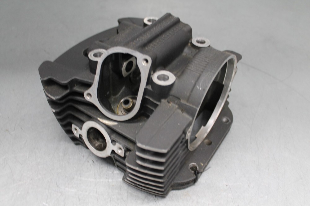 2005 Yamaha XVS 65 H Front Cylinder Head
