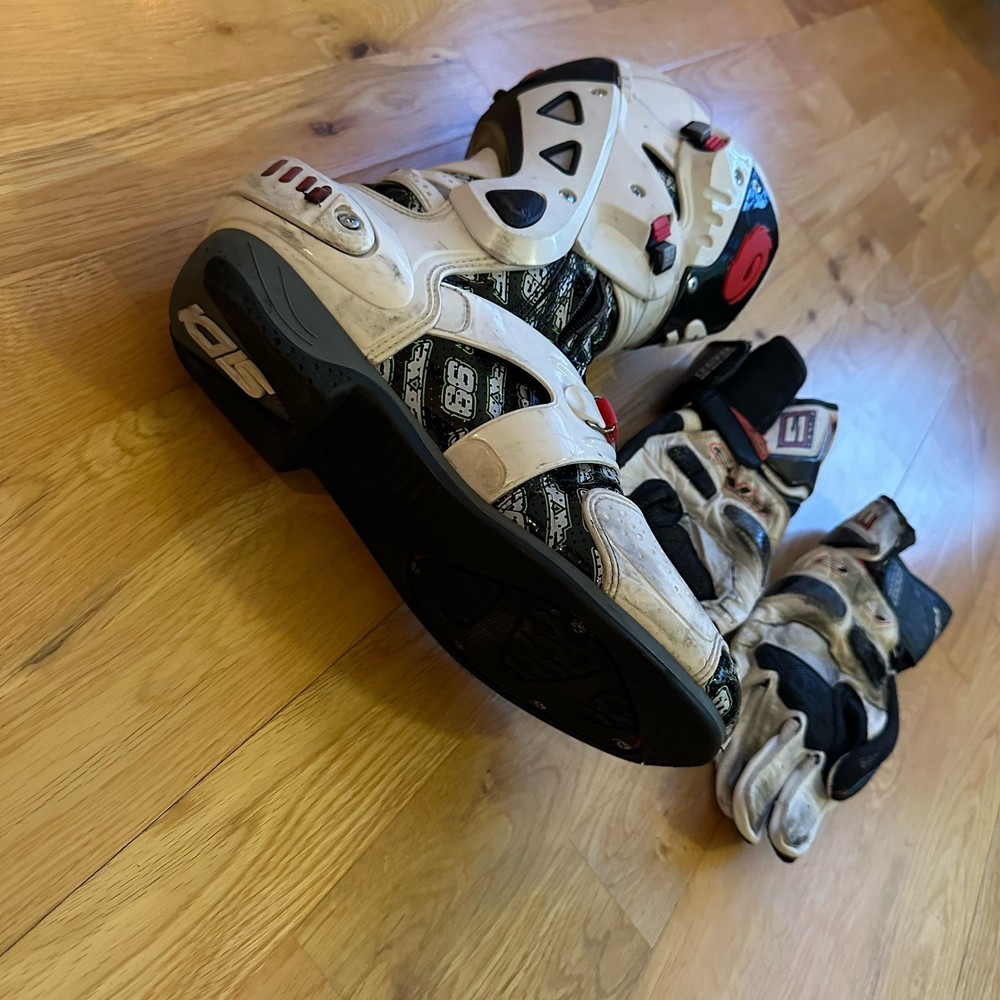 Fabien Foret - Sidi Race Boot And Gloves