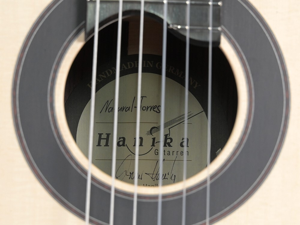 Hanika Natural Torres