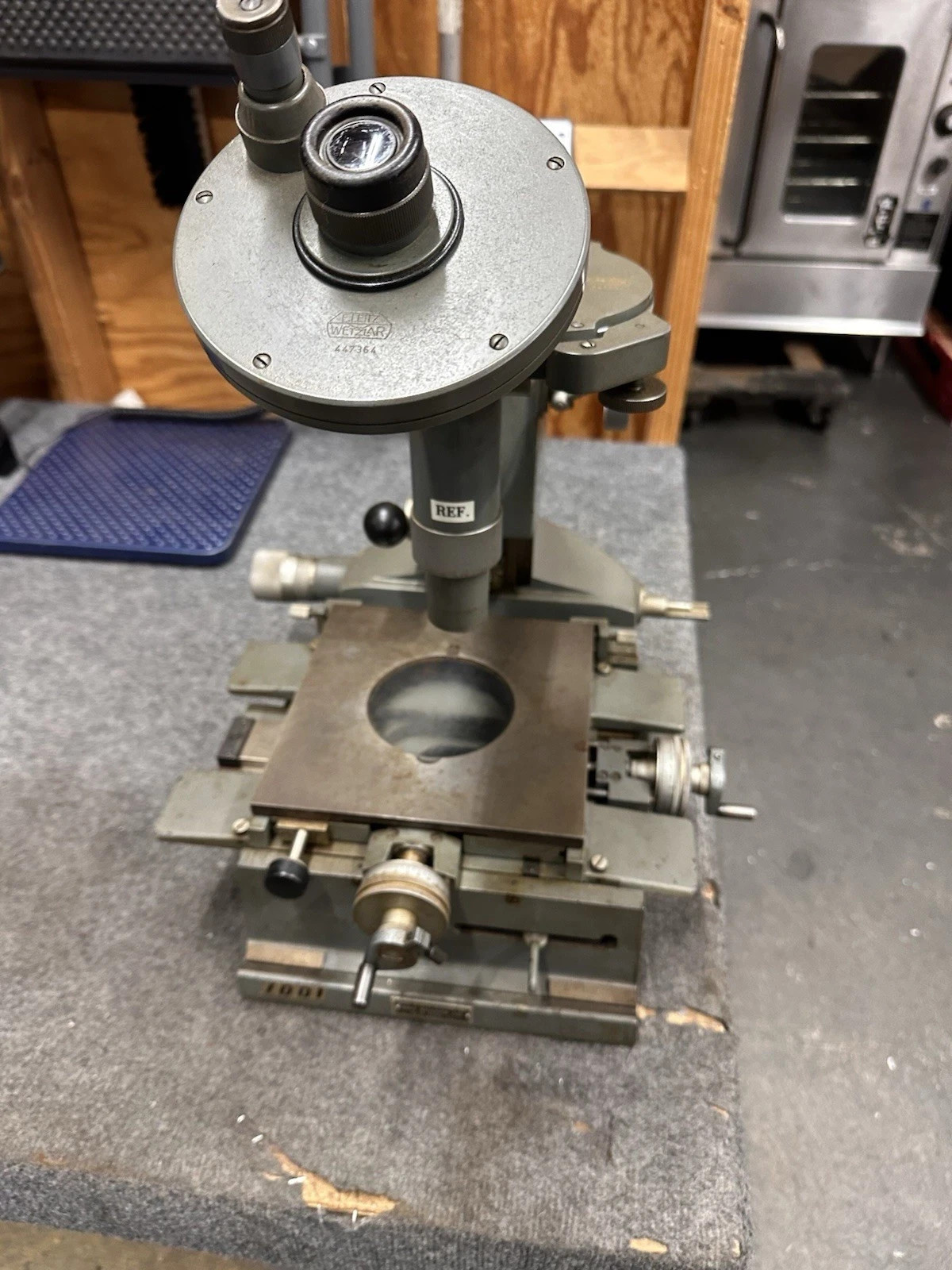 Ernst Leitz Wetzlar 447089 447364 Toolmaker's Microscope Geo Scherr