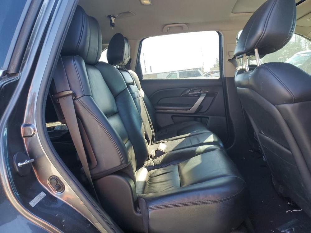 MDX 2010 Glove Box 4546530