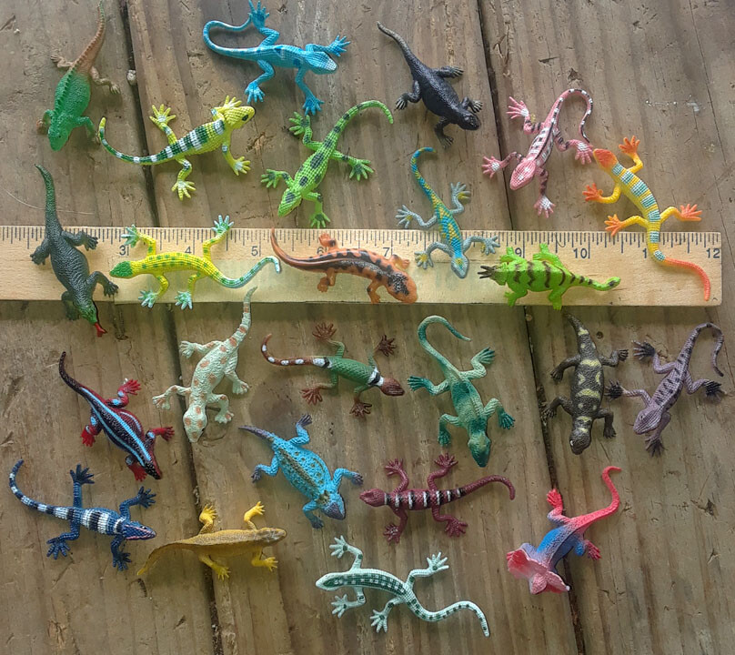 Miniature Lizards (24) - PVC