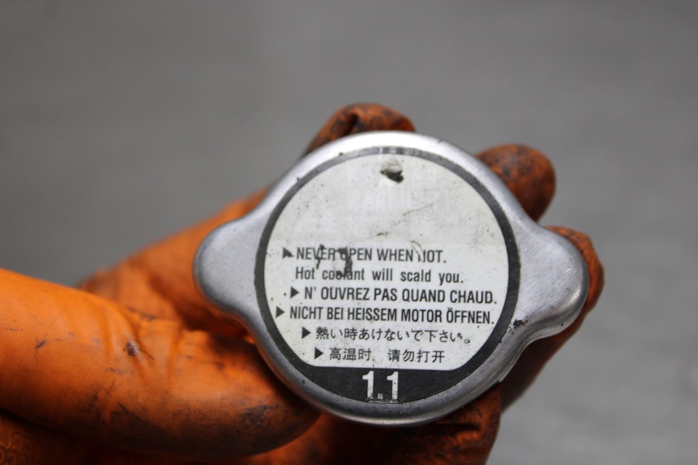 03-04 Honda 600RR Engine Radiator Cap
