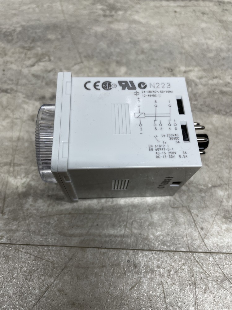 Allen Bradley 700-HRS42TU24 Multi Function Timing Relay, Series C, New